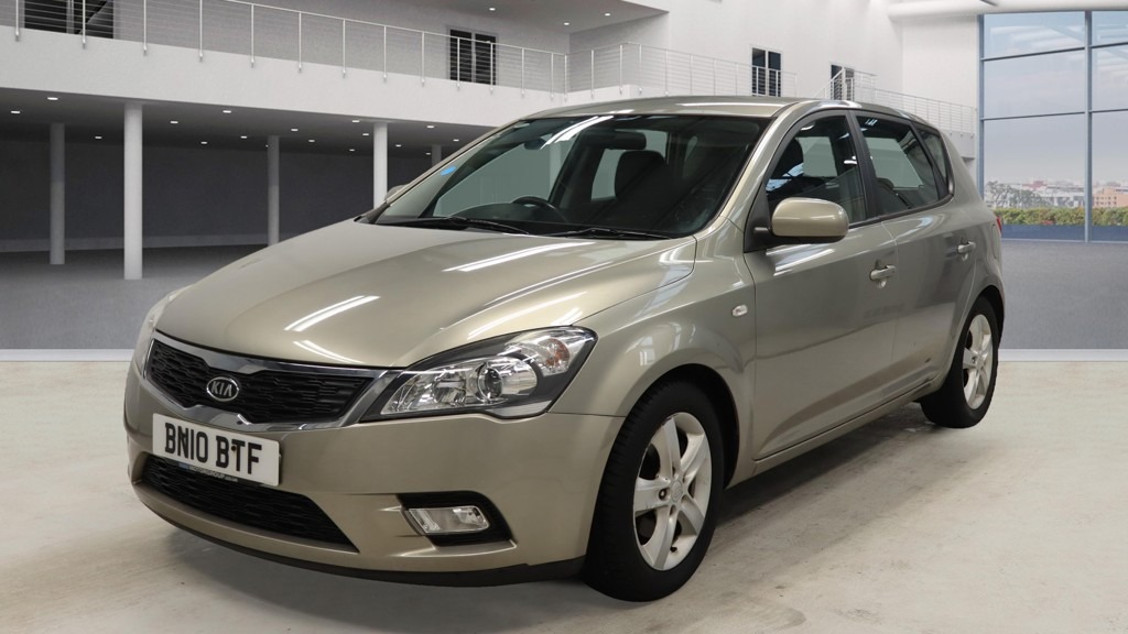 Used Kia Ceed 2010 for sale - 76037300: Photo 2