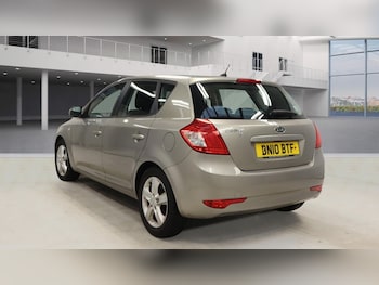 Used Kia Ceed 2010 for sale - 76037300: Photo