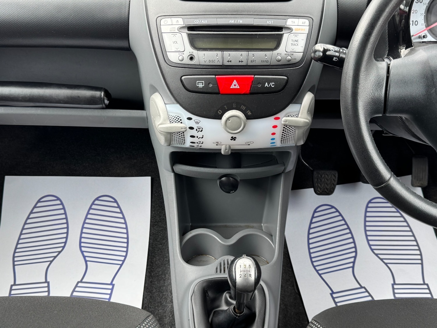 Used Toyota AYGO 2011 for sale - 73754296: Photo 16