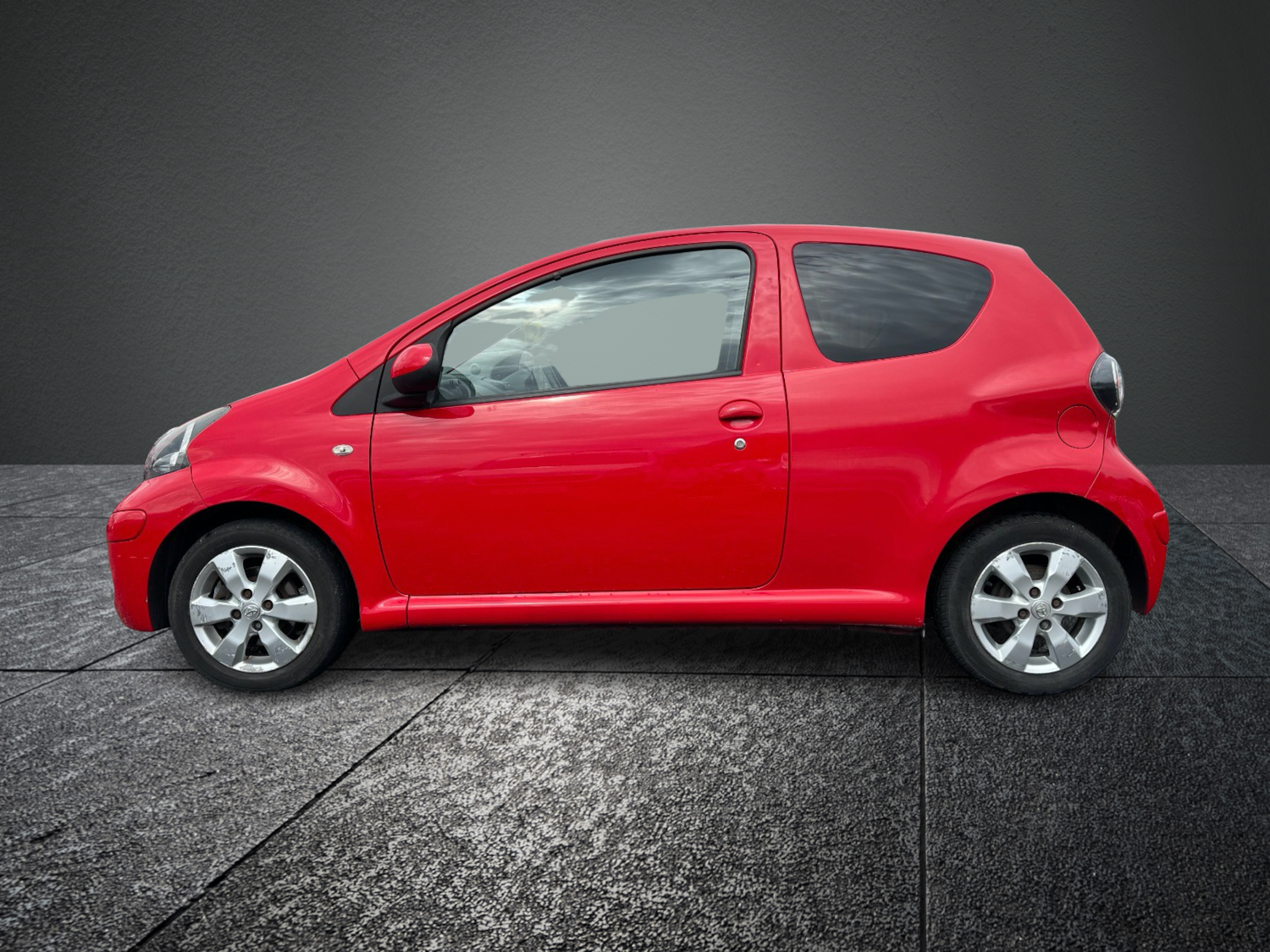 Used Toyota AYGO 2011 for sale - 73754296: Photo 7