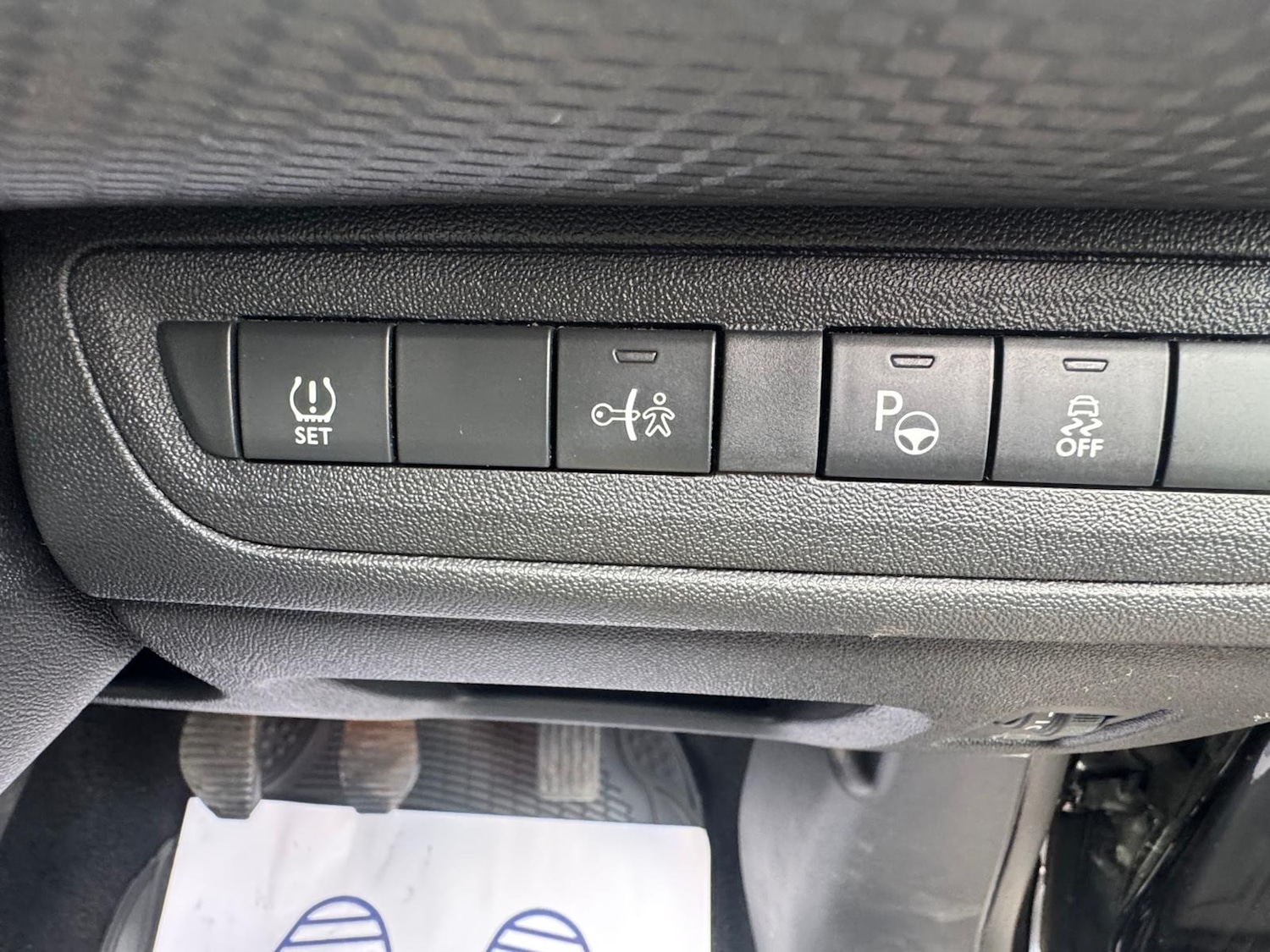 Used Peugeot 2008 2014 for sale - 73753854: Photo 17