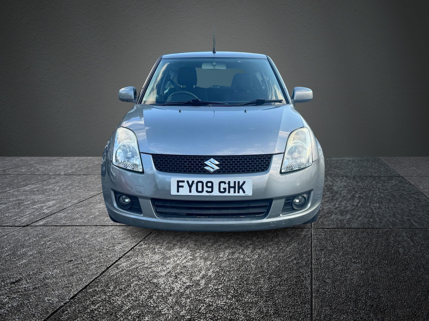 Used Suzuki Swift 2009 for sale - 77323887: Photo 2