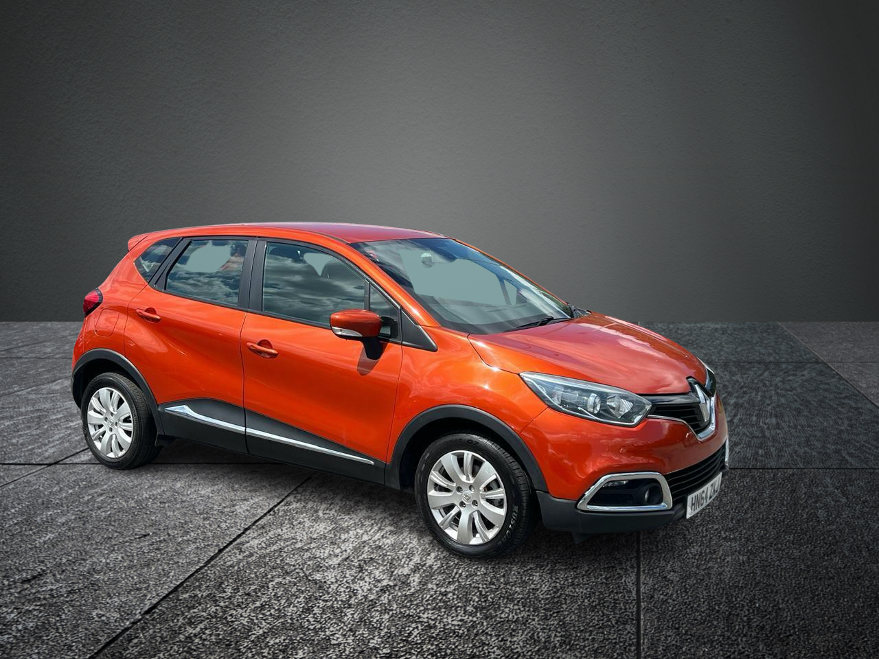 Used Renault Captur 2014 for sale - 77483786: Photo 2