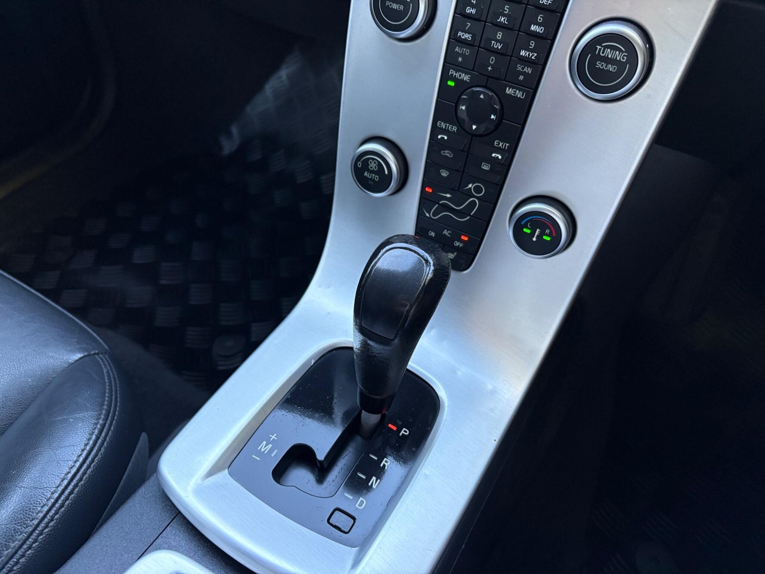Vehicle 28