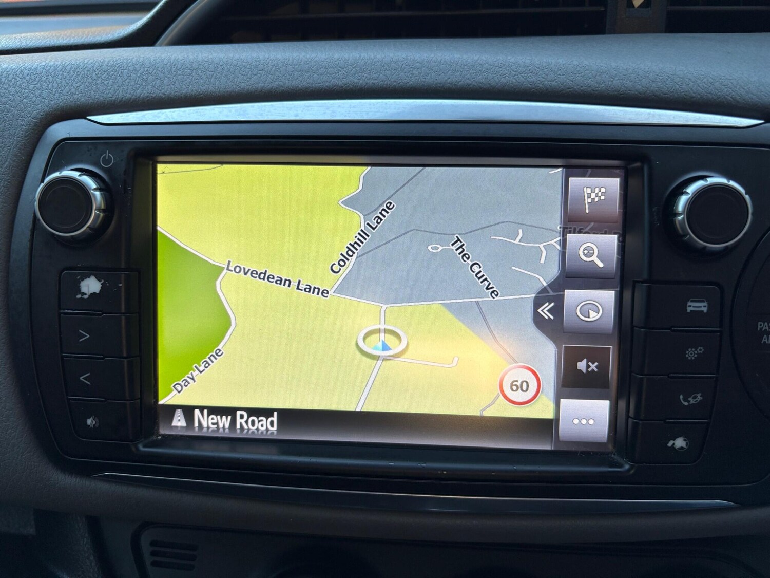 Used Toyota Yaris 2017 for sale - 76606886: Photo 29