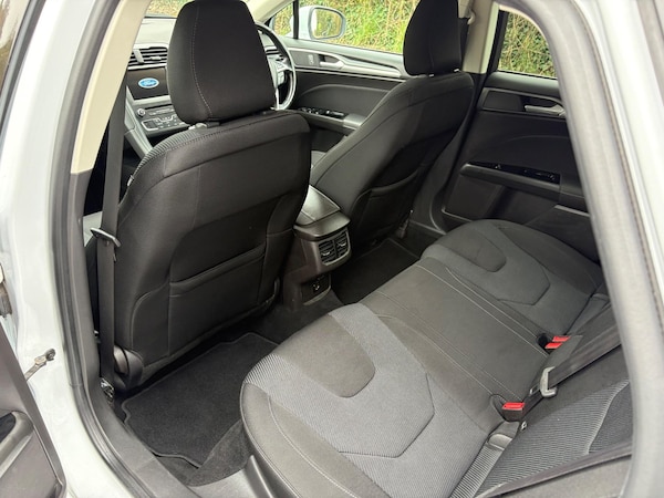 Used Ford Mondeo 2017 for sale - 74520829: Photo 8