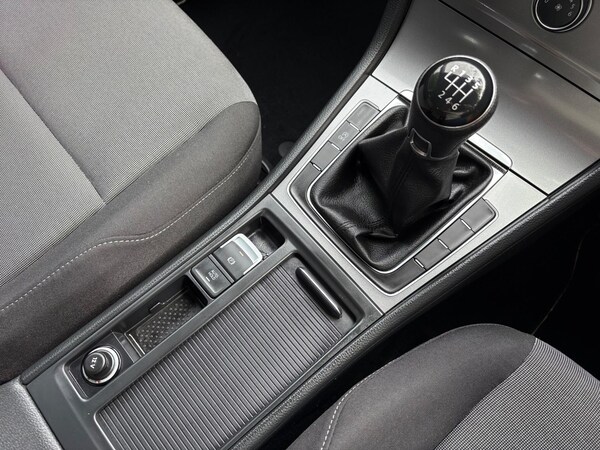 Used Volkswagen Golf 2014 for sale - 75540422: Photo 28