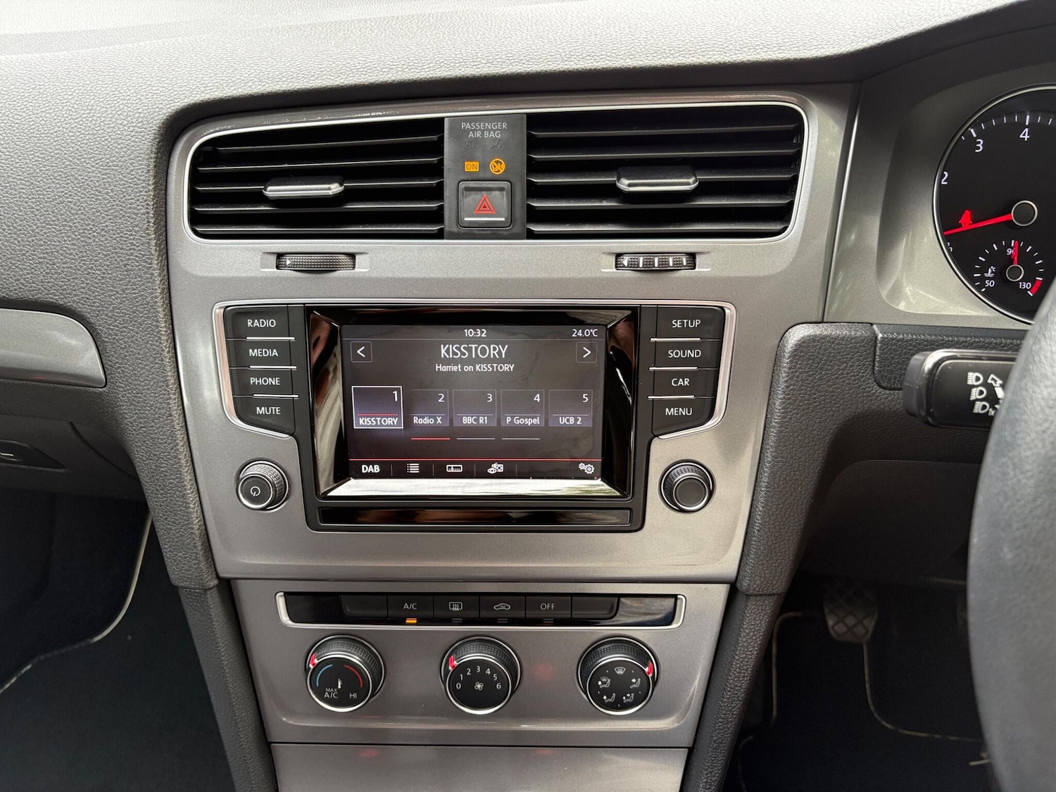 Vehicle 29