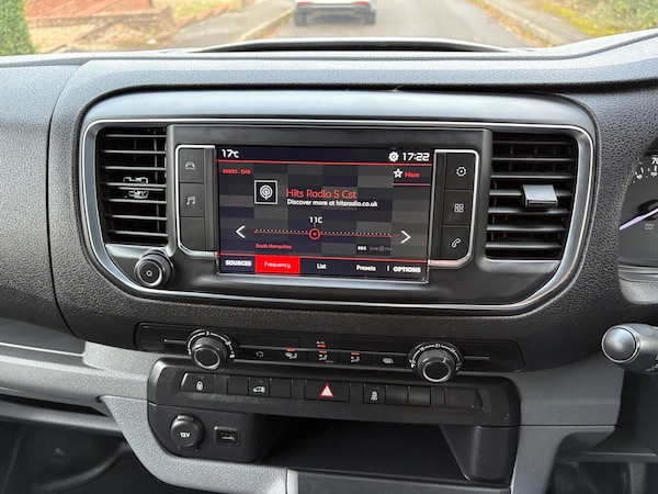 Used Citroen Dispatch 2017 for sale - 76200368: Photo 28