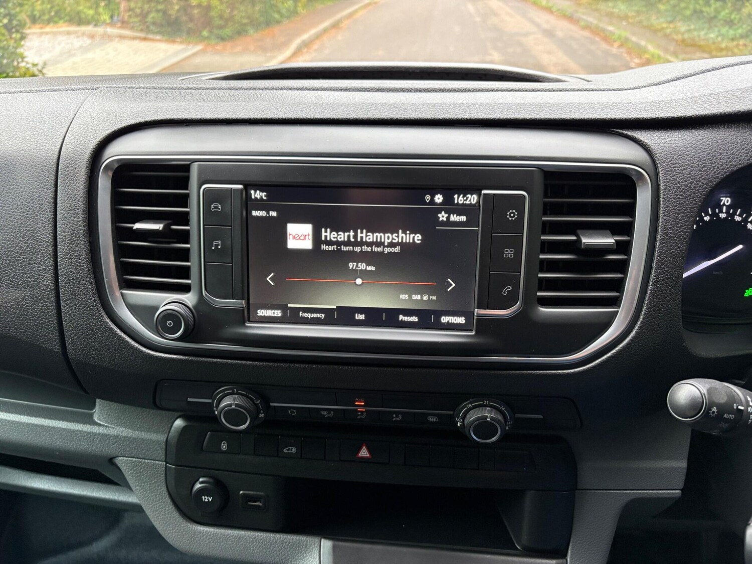 Used Vauxhall Vivaro 2022 for sale - 76269775: Photo 32