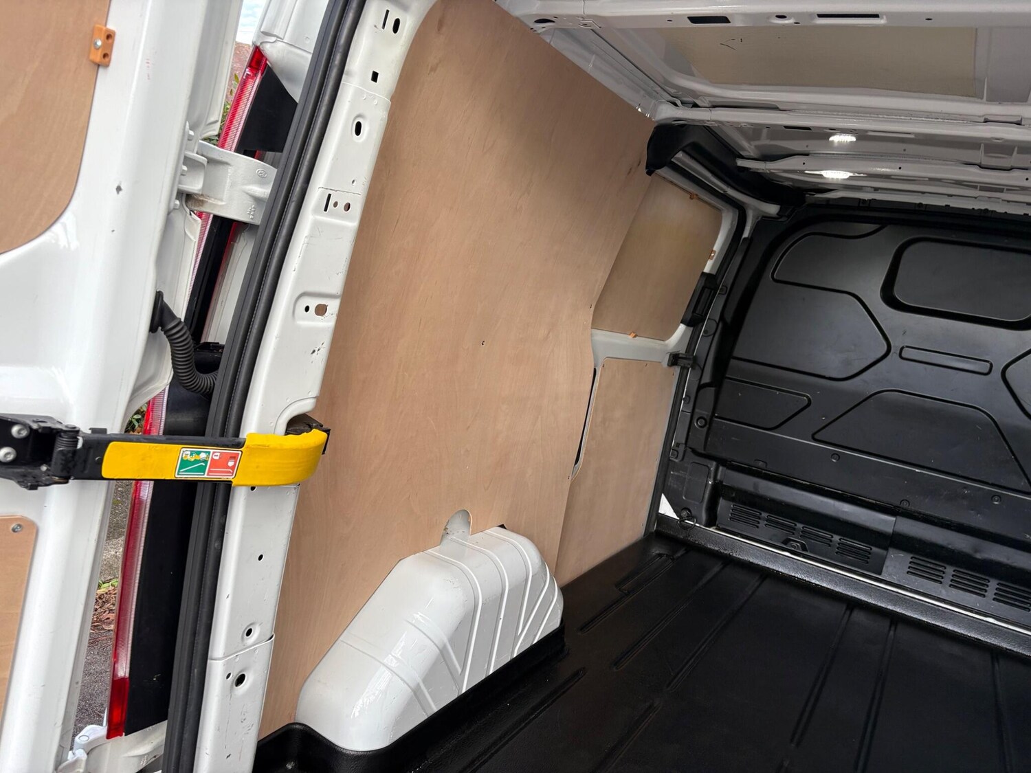 Used Ford Transit Custom 2022 for sale - 76473150: Photo 11