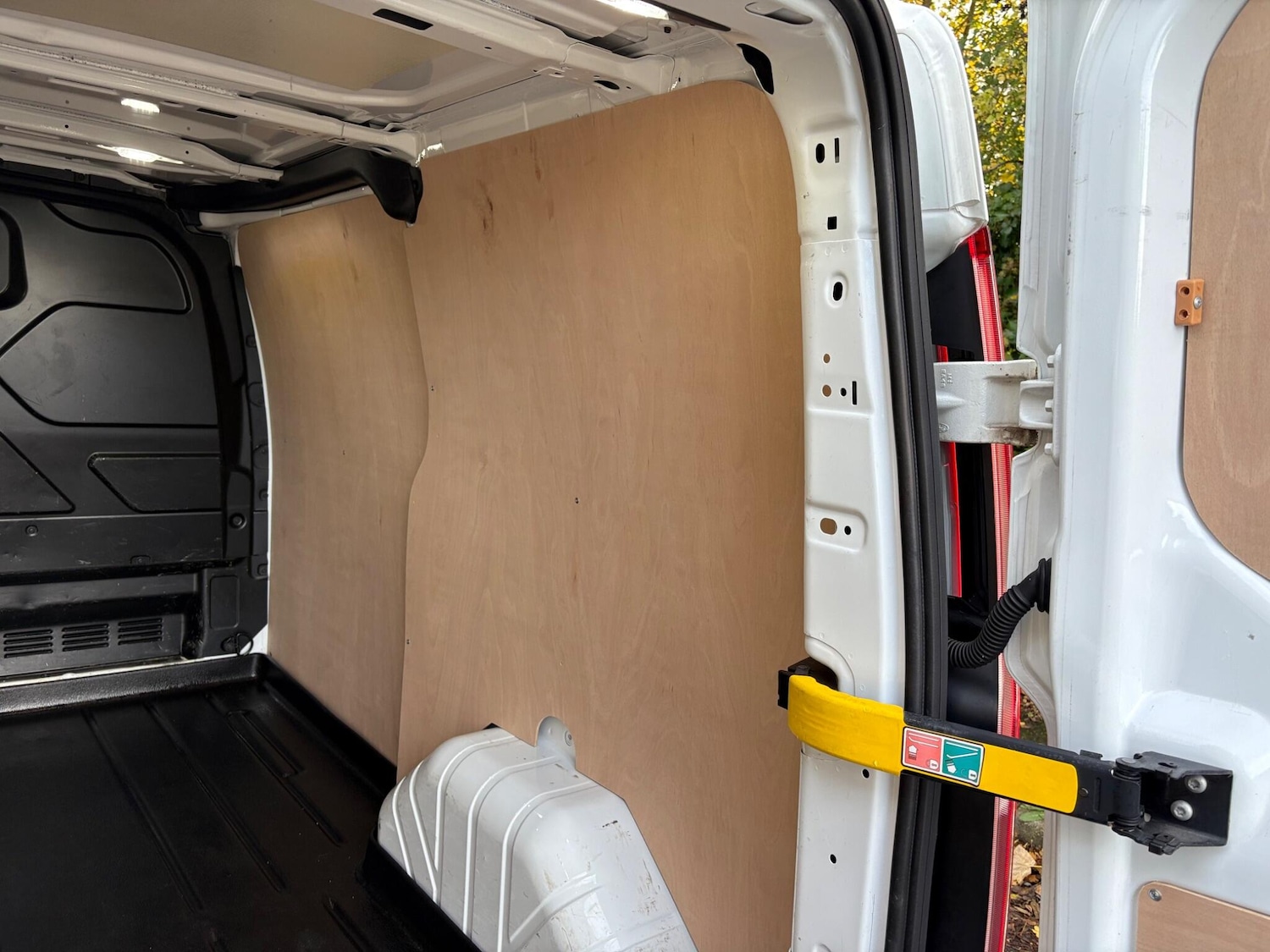 Used Ford Transit Custom 2022 for sale - 76473150: Photo 12