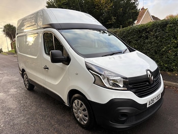 Used Renault Trafic 2017 for sale - 76499522: Photo