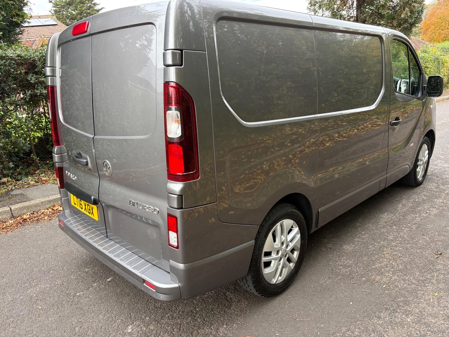 Used Vauxhall Vivaro 2016 for sale - 76425215: Photo 4