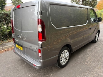 Used Vauxhall Vivaro 2016 for sale - 76425215: Photo
