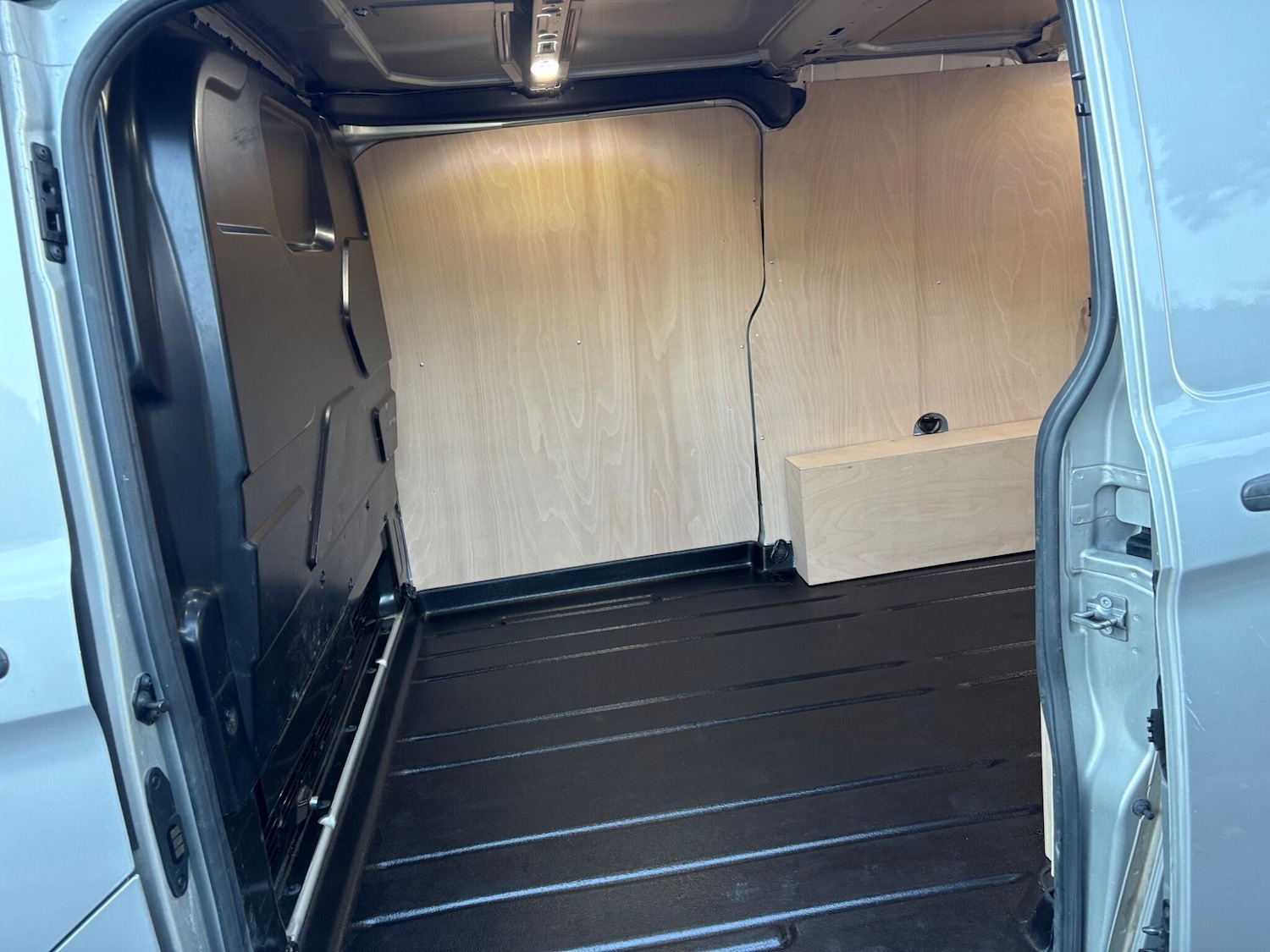 Used Ford Transit Custom 2019 for sale - 76522270: Photo 8