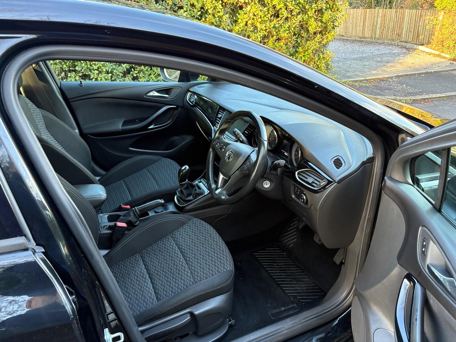 Used Vauxhall Astra 2017 for sale - 76592709: Photo 11