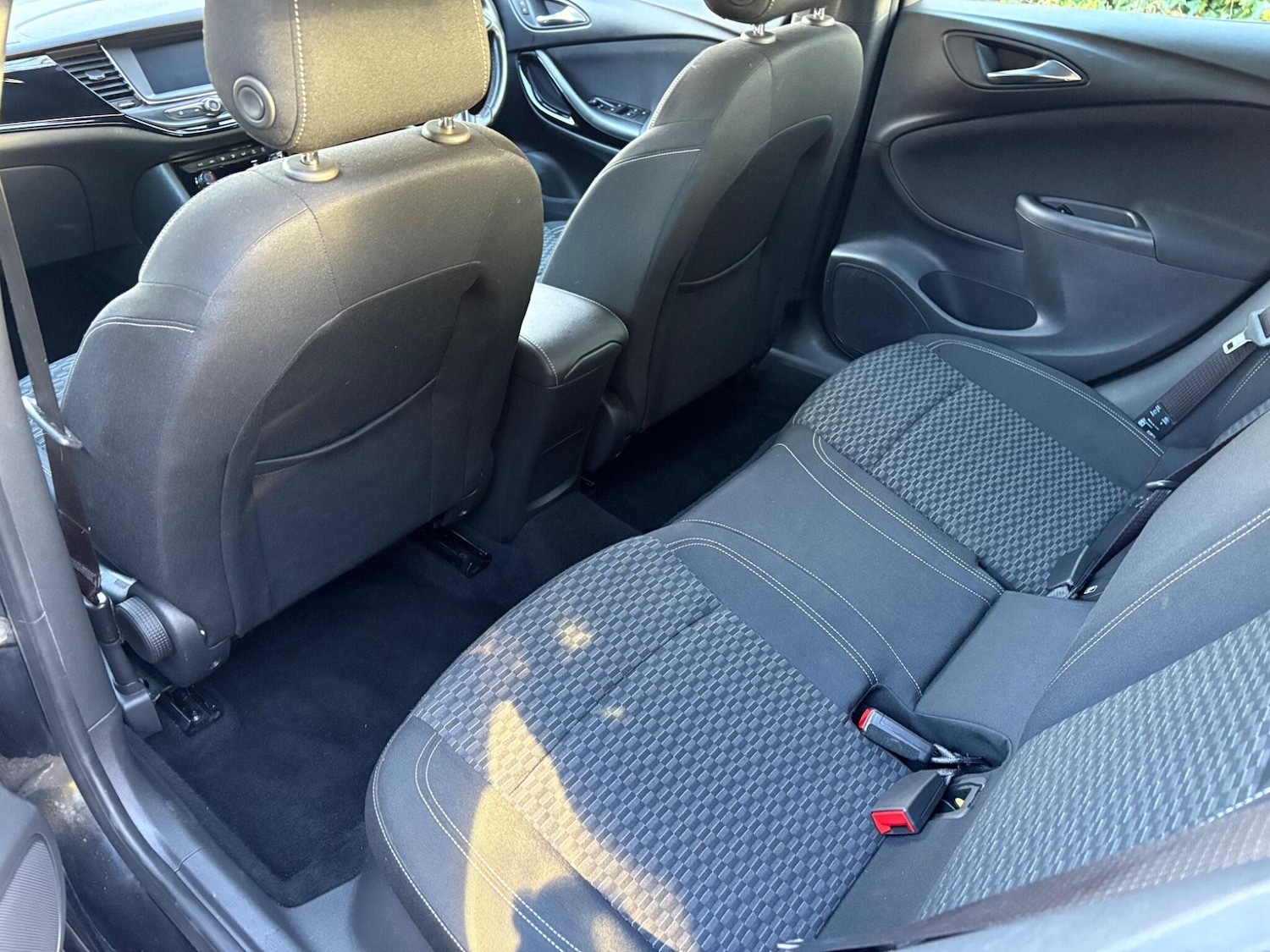 Used Vauxhall Astra 2017 for sale - 76592709: Photo 8