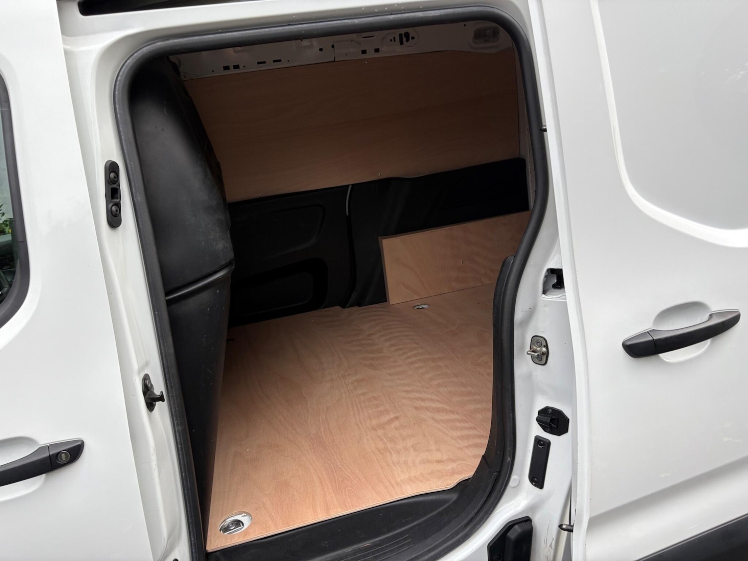 Used Vauxhall Combo 2021 for sale - 76550505: Photo 8