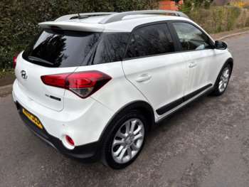 Used Hyundai i20 2017 for sale - 74120593: Photo