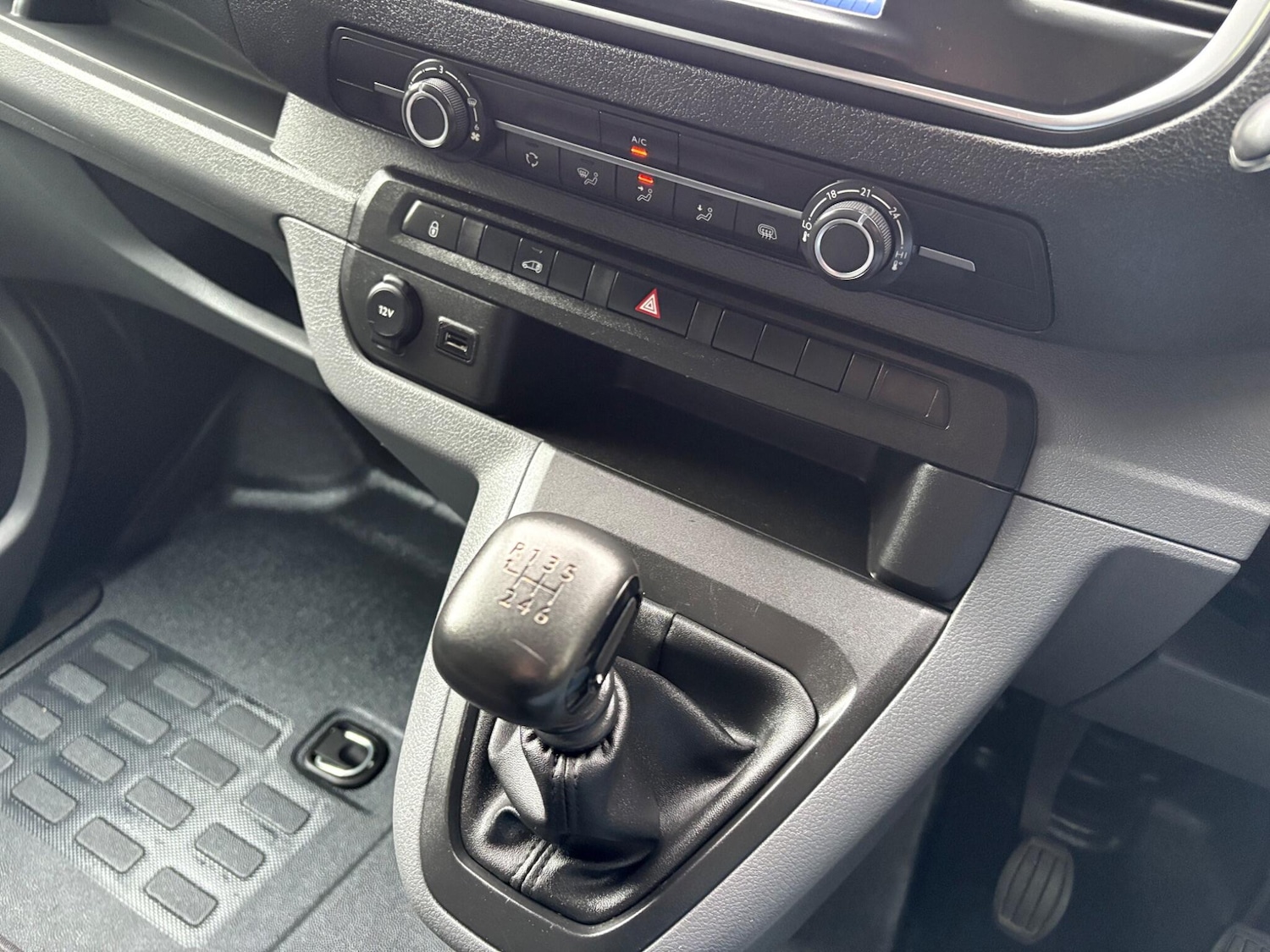 Used Toyota ProAce 2022 for sale - 76440518: Photo 28