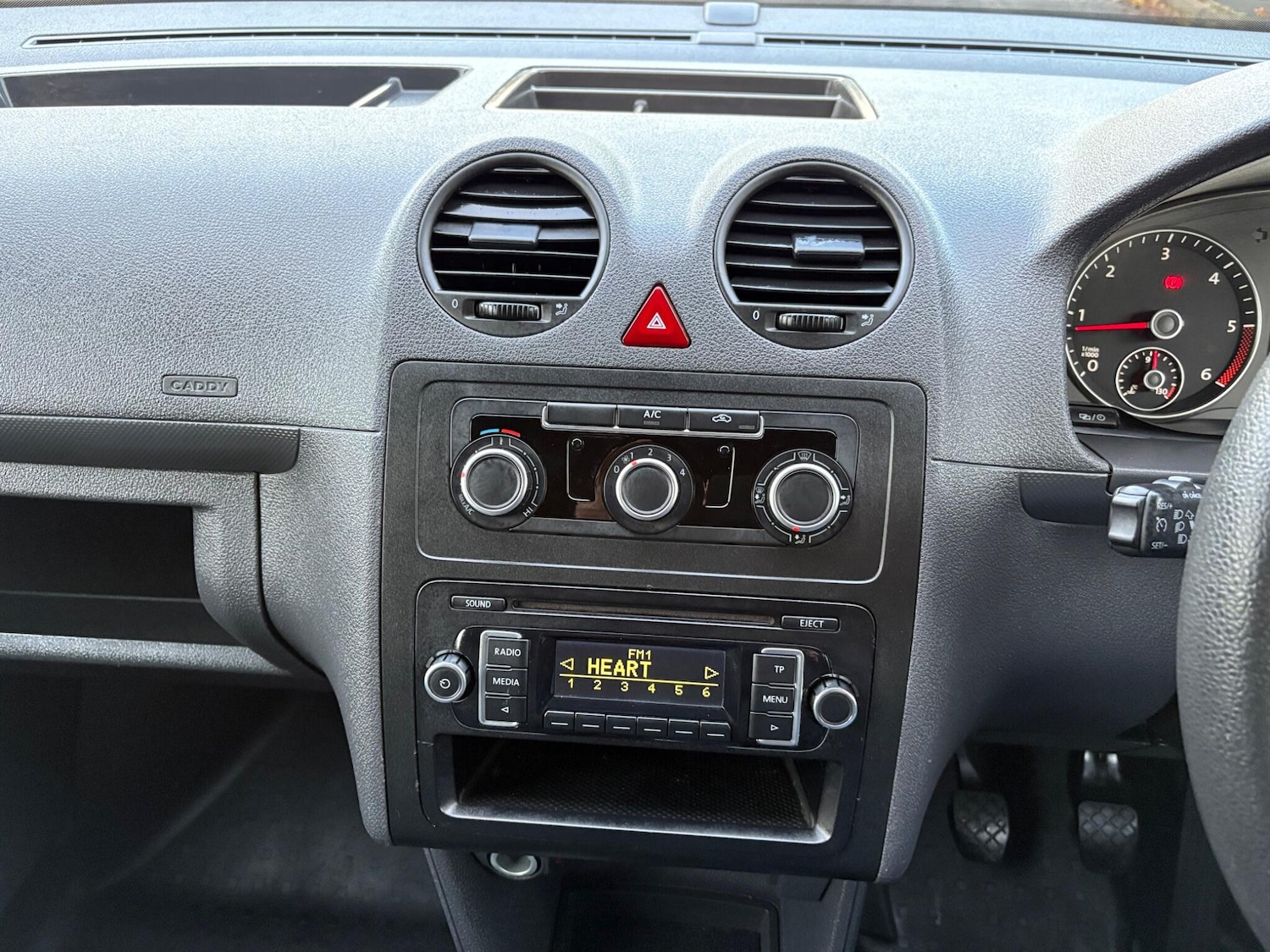 Used Volkswagen Caddy 2015 for sale - 76562350: Photo 29