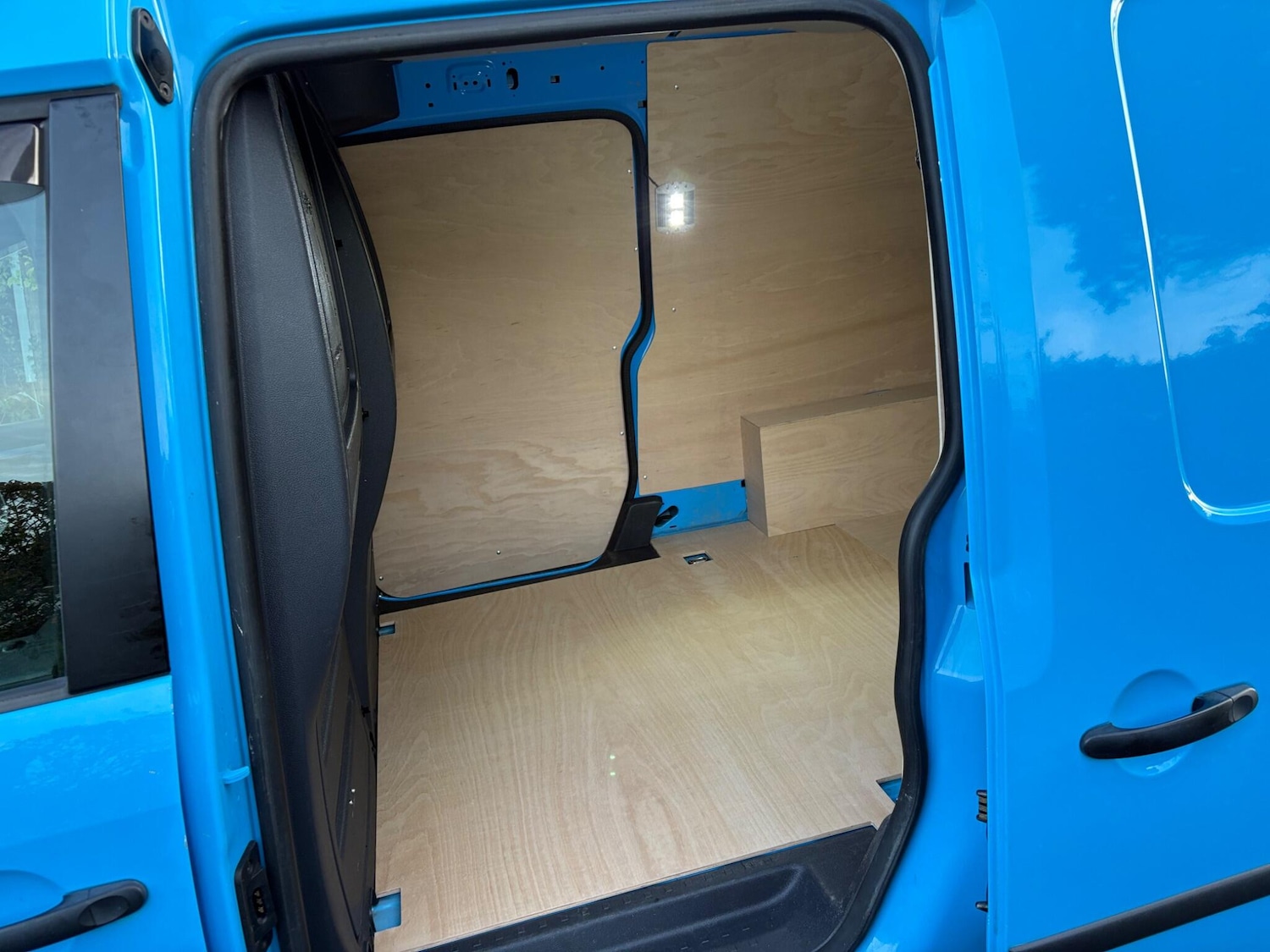 Used Volkswagen Caddy 2015 for sale - 76562350: Photo 8