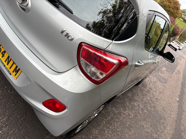 Used Hyundai i10 2014 for sale - 76306396: Photo 15