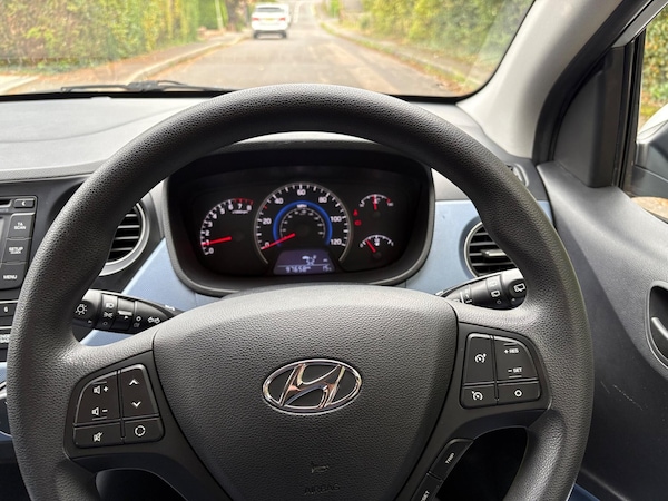 Used Hyundai i10 2014 for sale - 76306396: Photo 22