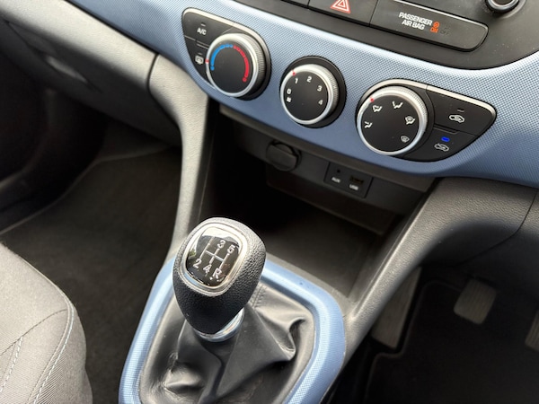 Used Hyundai i10 2014 for sale - 76306396: Photo 25