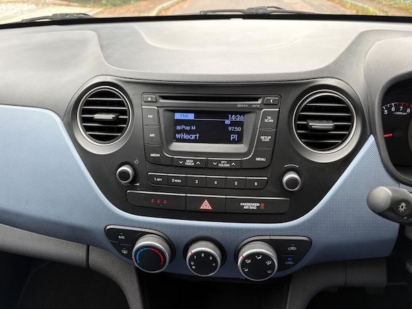 Used Hyundai i10 2014 for sale - 76306396: Photo 26