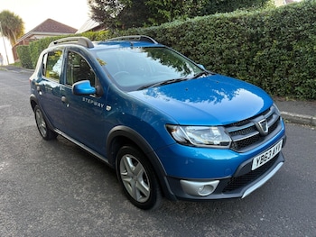 Used Dacia Sandero Stepway 2013 for sale - 75884870: Photo