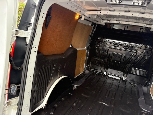 Used Ford Transit Connect 2016 for sale - 76307287: Photo 12