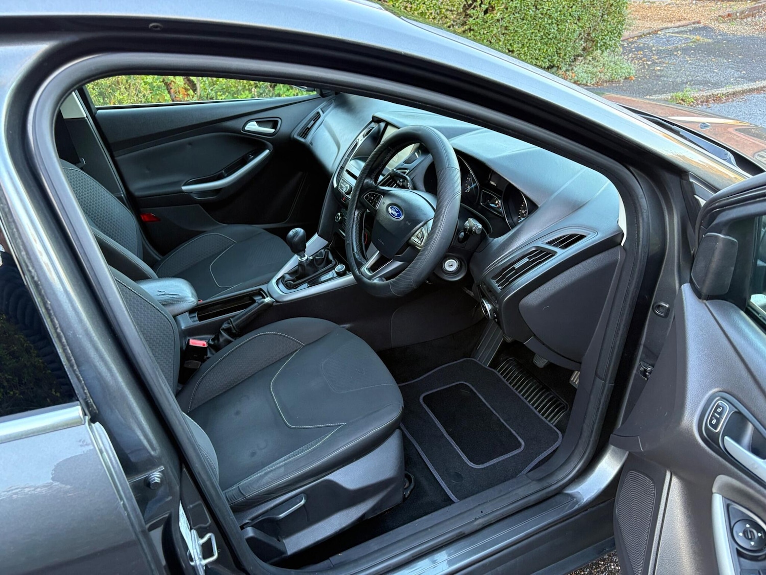 Used Ford Focus 2015 for sale - 76619783: Photo 12