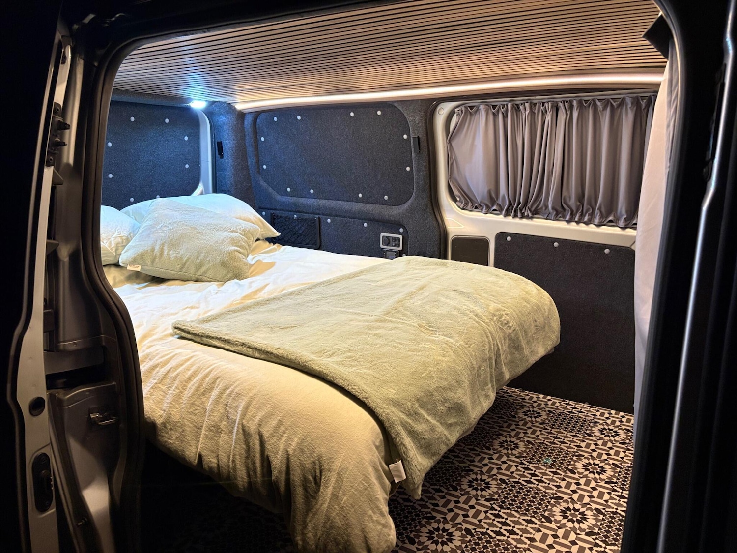 Used Ford Transit Custom 2018 for sale - 76701586: Photo 44