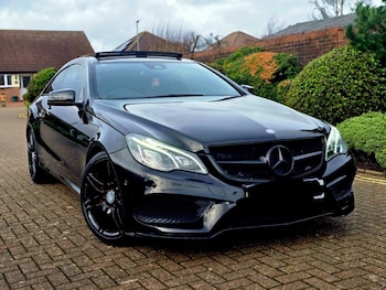 Used Mercedes-Benz E Class 2016 for sale - 76571438: Photo