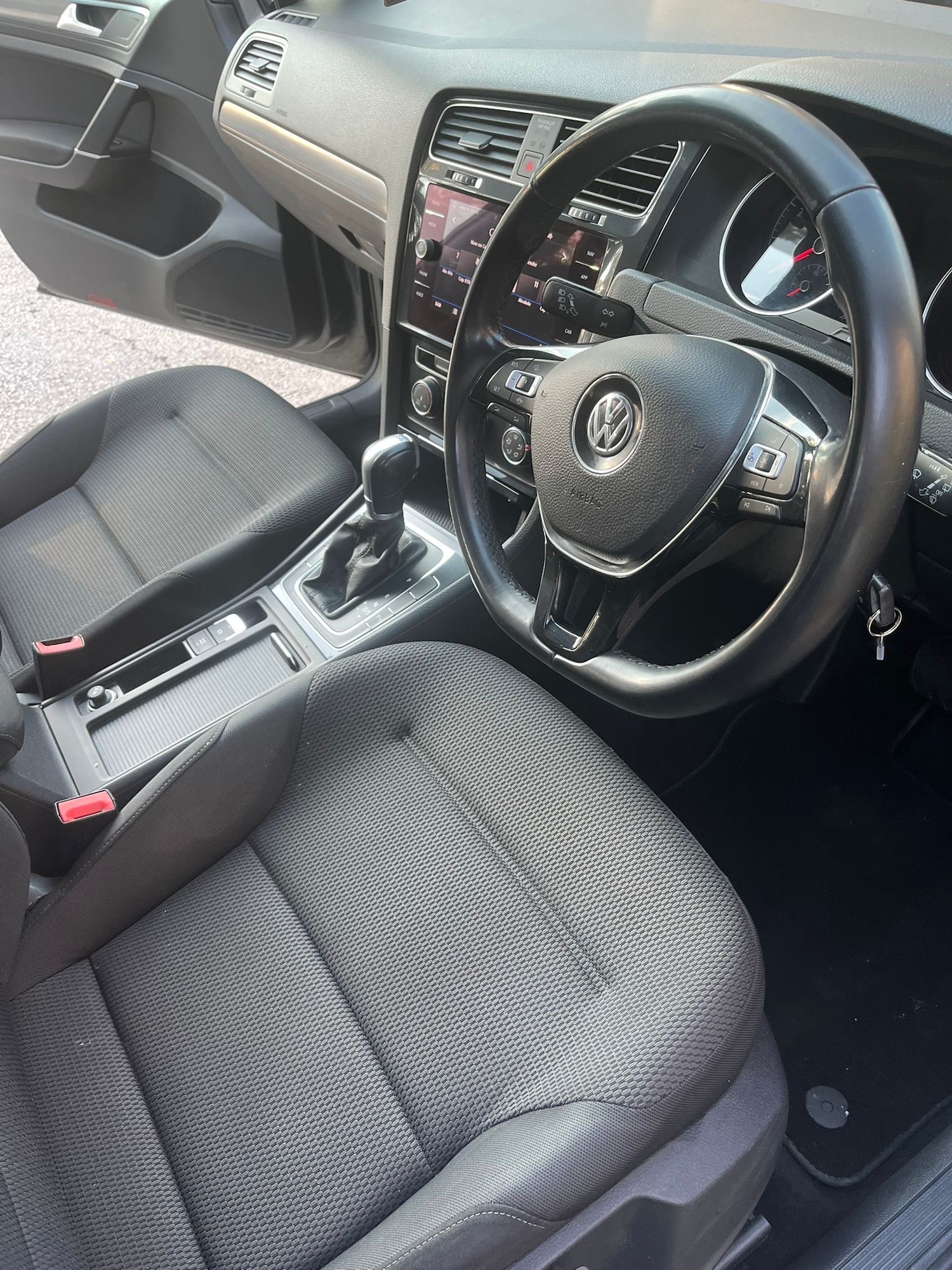Used Volkswagen Golf 2019 for sale - 76271570: Photo 23