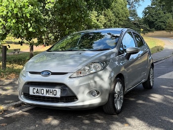 Used Ford Fiesta 2010 for sale - 75702839: Photo