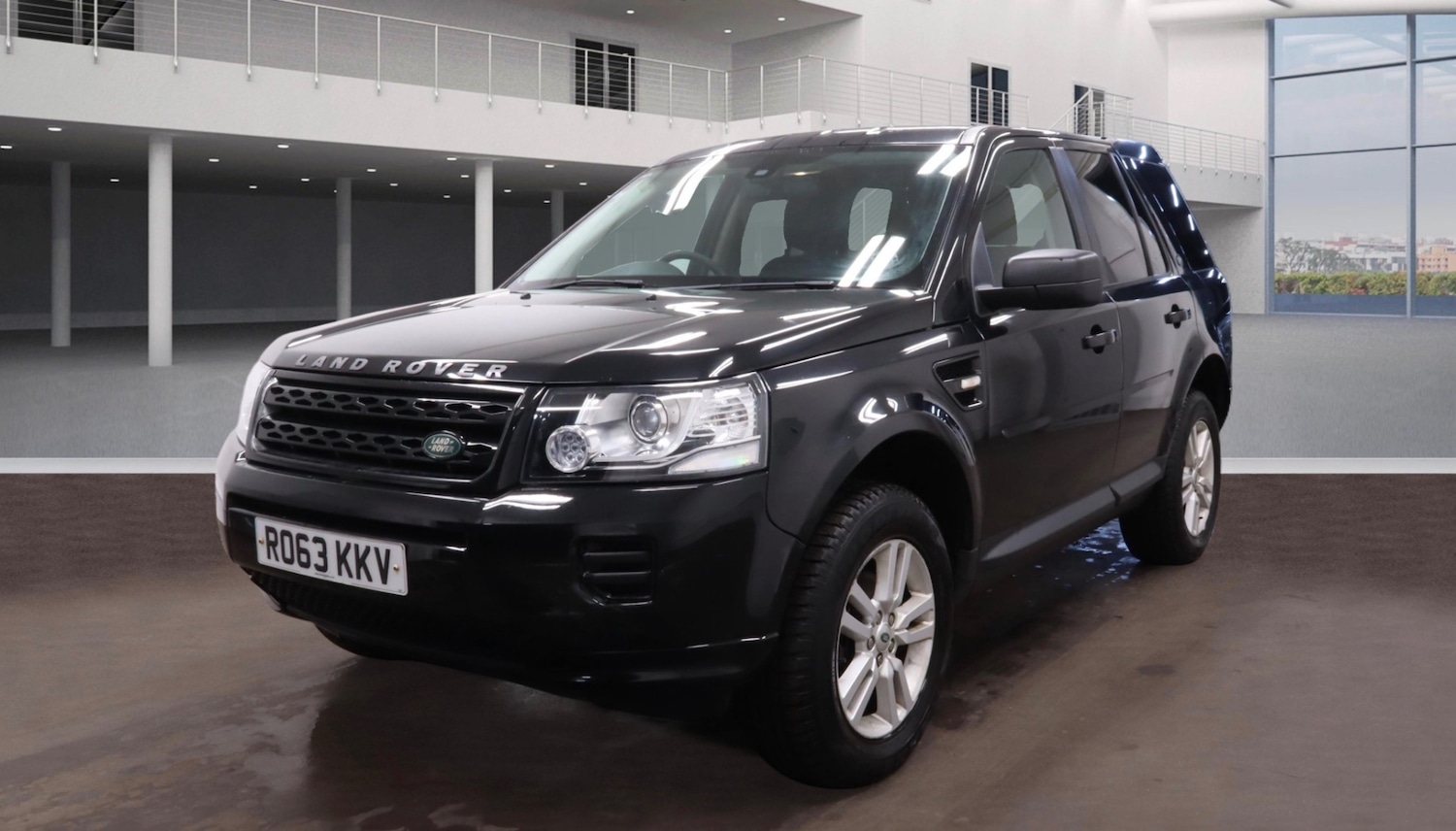 Used Land Rover Freelander 2013 for sale - 77166099: Photo 2