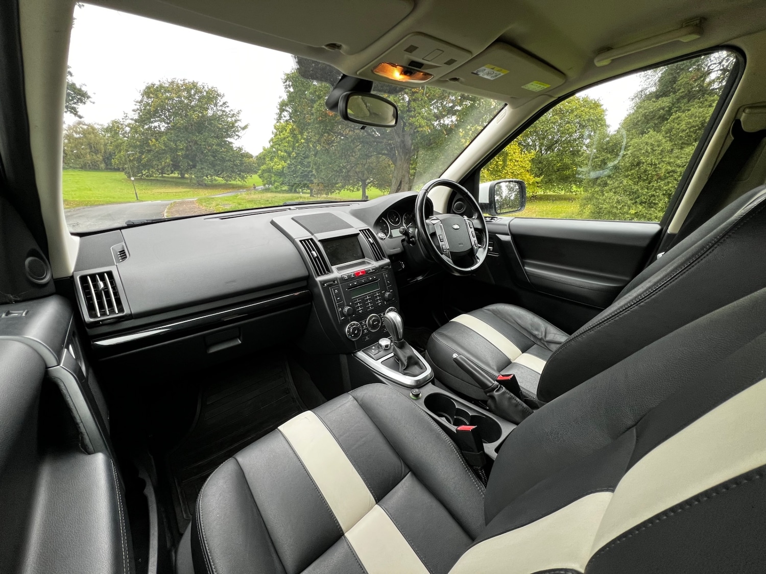 Used Land Rover Freelander 2011 for sale - 76212242: Photo 15