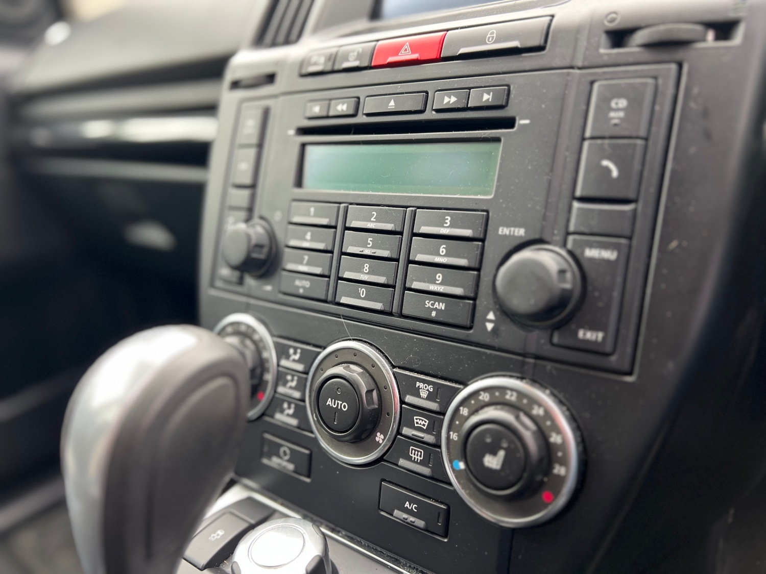 Used Land Rover Freelander 2011 for sale - 76212242: Photo 23