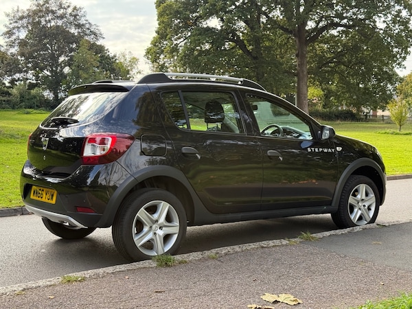 Used Dacia Sandero Stepway 2016 for sale - 76172557: Photo 14