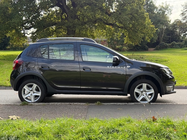 Used Dacia Sandero Stepway 2016 for sale - 76172557: Photo 15