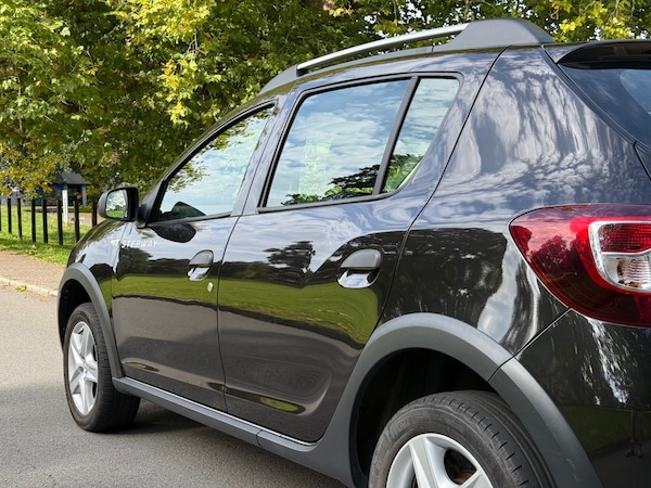 Used Dacia Sandero Stepway 2016 for sale - 76172557: Photo 17