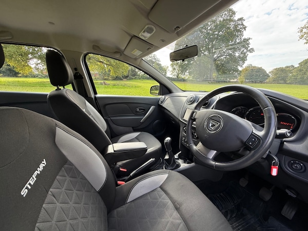 Used Dacia Sandero Stepway 2016 for sale - 76172557: Photo 18