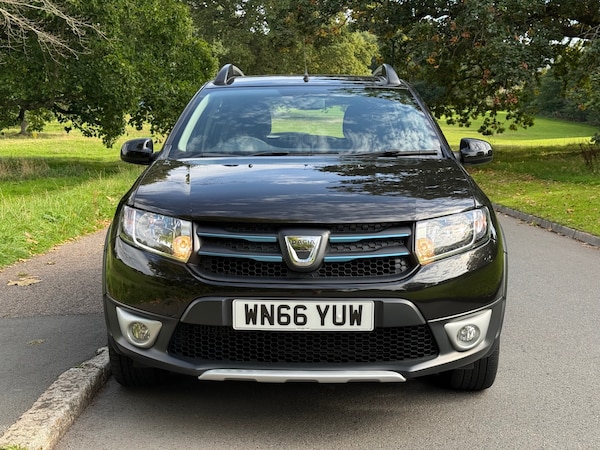 Used Dacia Sandero Stepway 2016 for sale - 76172557: Photo 3