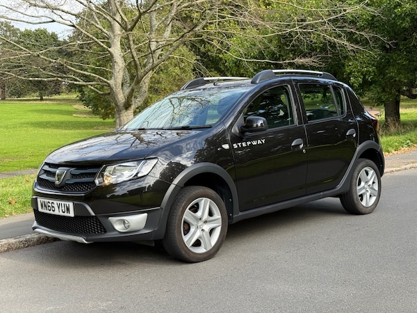 Used Dacia Sandero Stepway 2016 for sale - 76172557: Photo 5