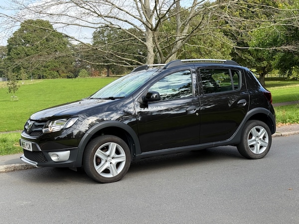Used Dacia Sandero Stepway 2016 for sale - 76172557: Photo 6