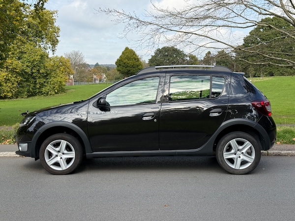 Used Dacia Sandero Stepway 2016 for sale - 76172557: Photo 7