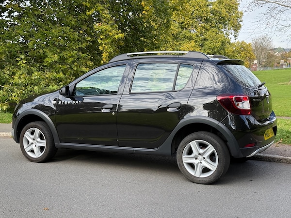 Used Dacia Sandero Stepway 2016 for sale - 76172557: Photo 8